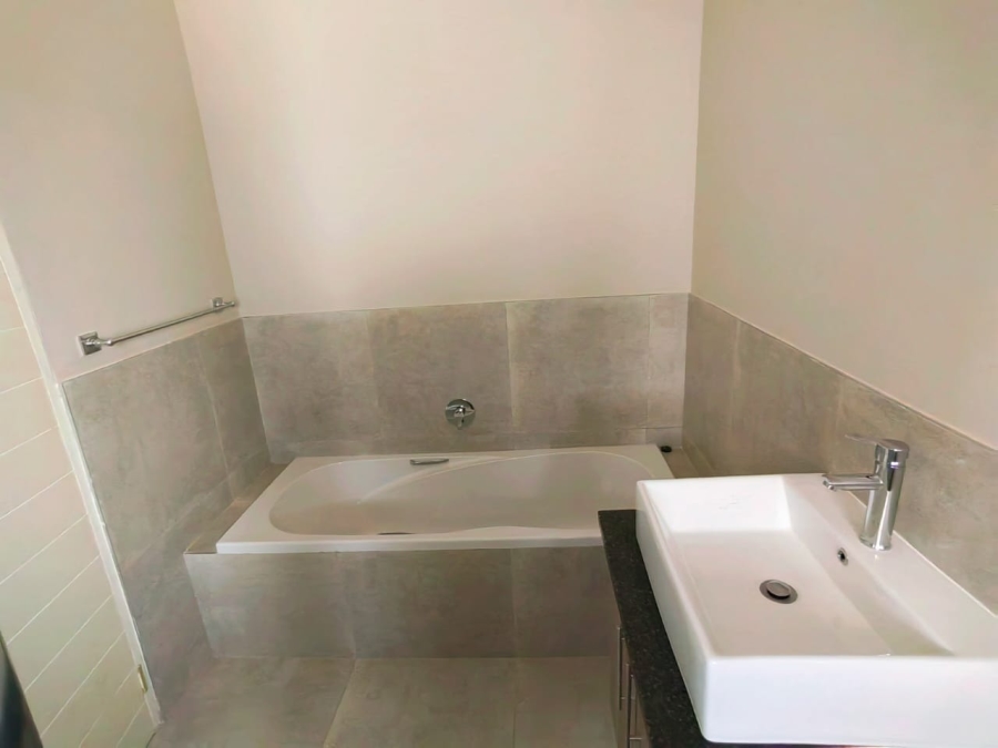 3 Bedroom Property for Sale in Van Der Hoff Park North West